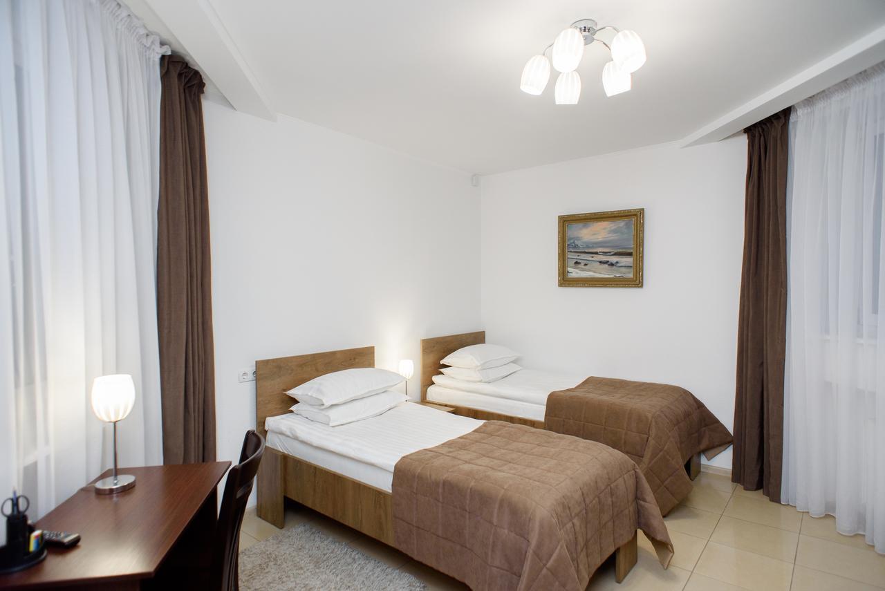 M&M Aparthotel Sumy Exteriör bild