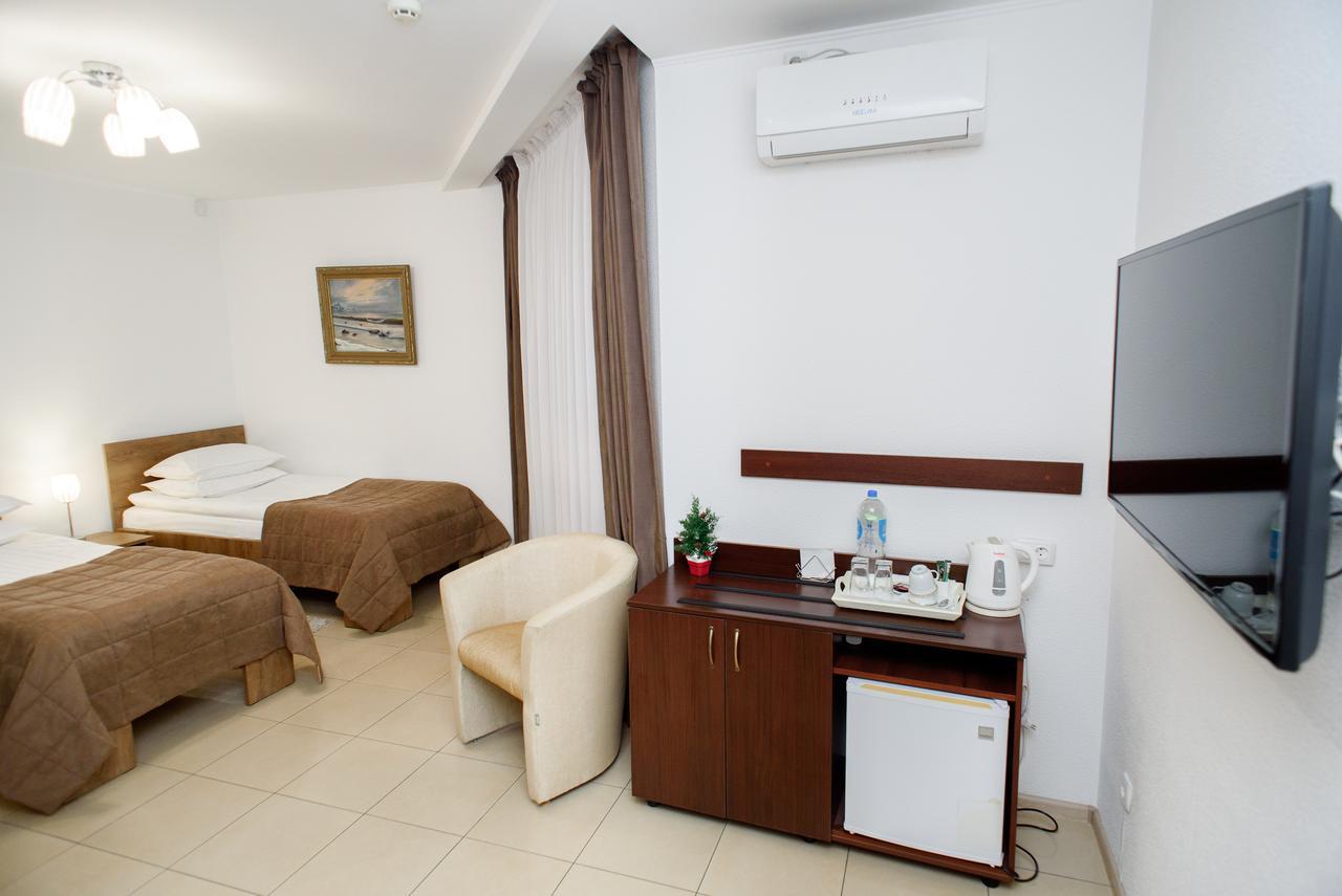 M&M Aparthotel Sumy Exteriör bild